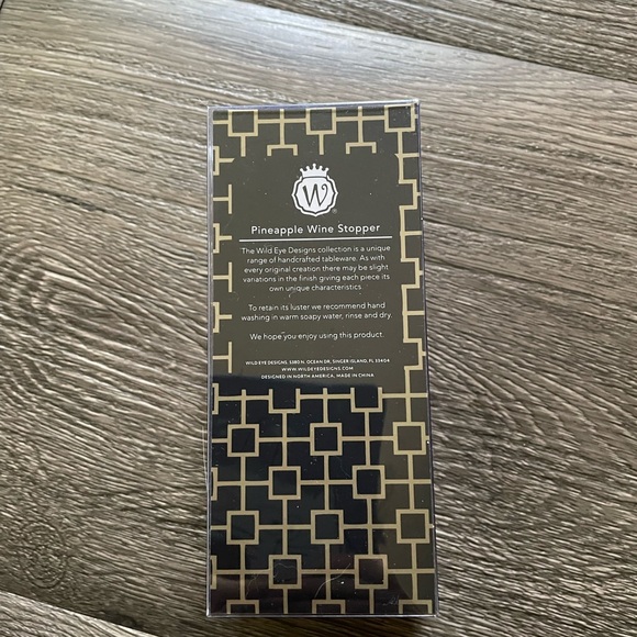 New in box Gold & Silver Pineapple wine bottle stoppers sold separately - Picture 4 of 11